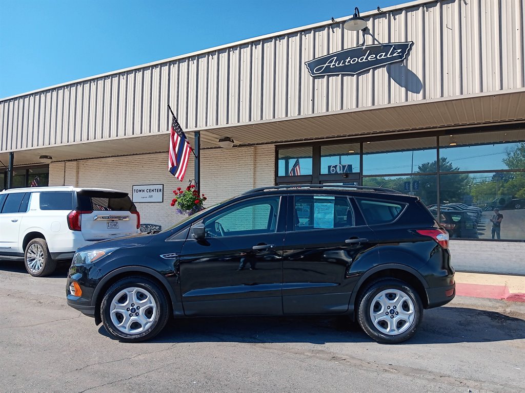 2018 Ford Escape S photo